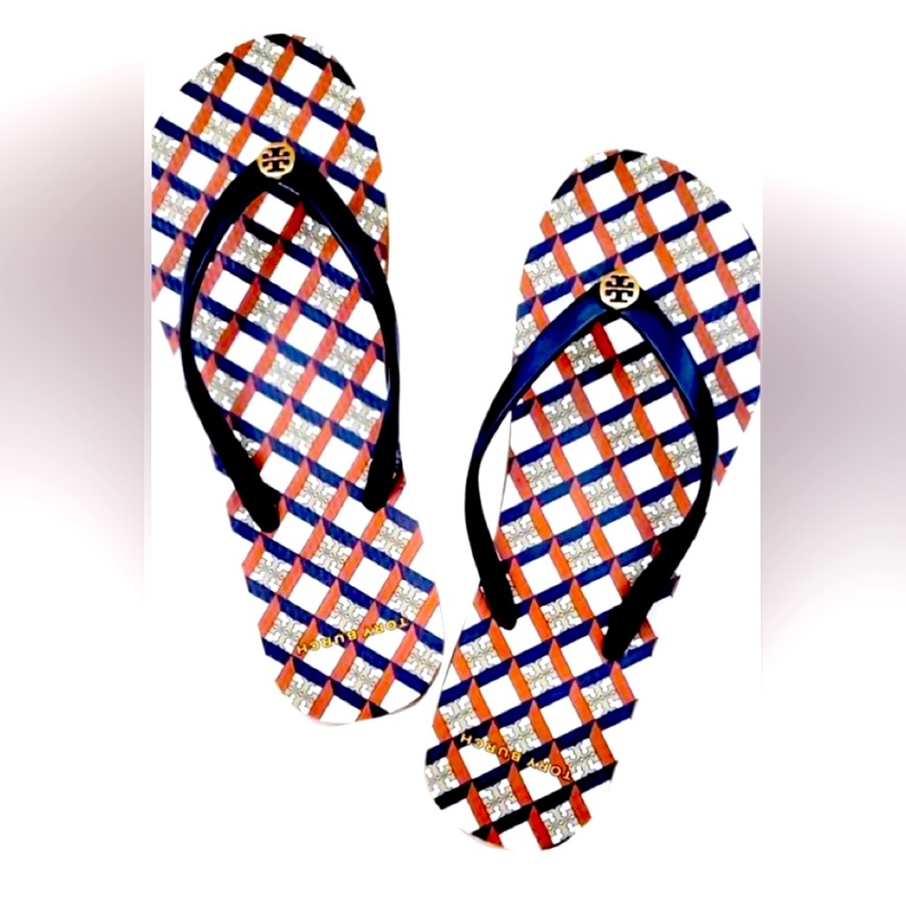 Tory Burch flip flops size 10 NWT RARE
Navy/Ivory Neutral Geo Logo
